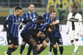 风云突变国际米兰赛后内部沟通；中超版图或变；媒体盛赞；轮换策略成焦点的简单介绍