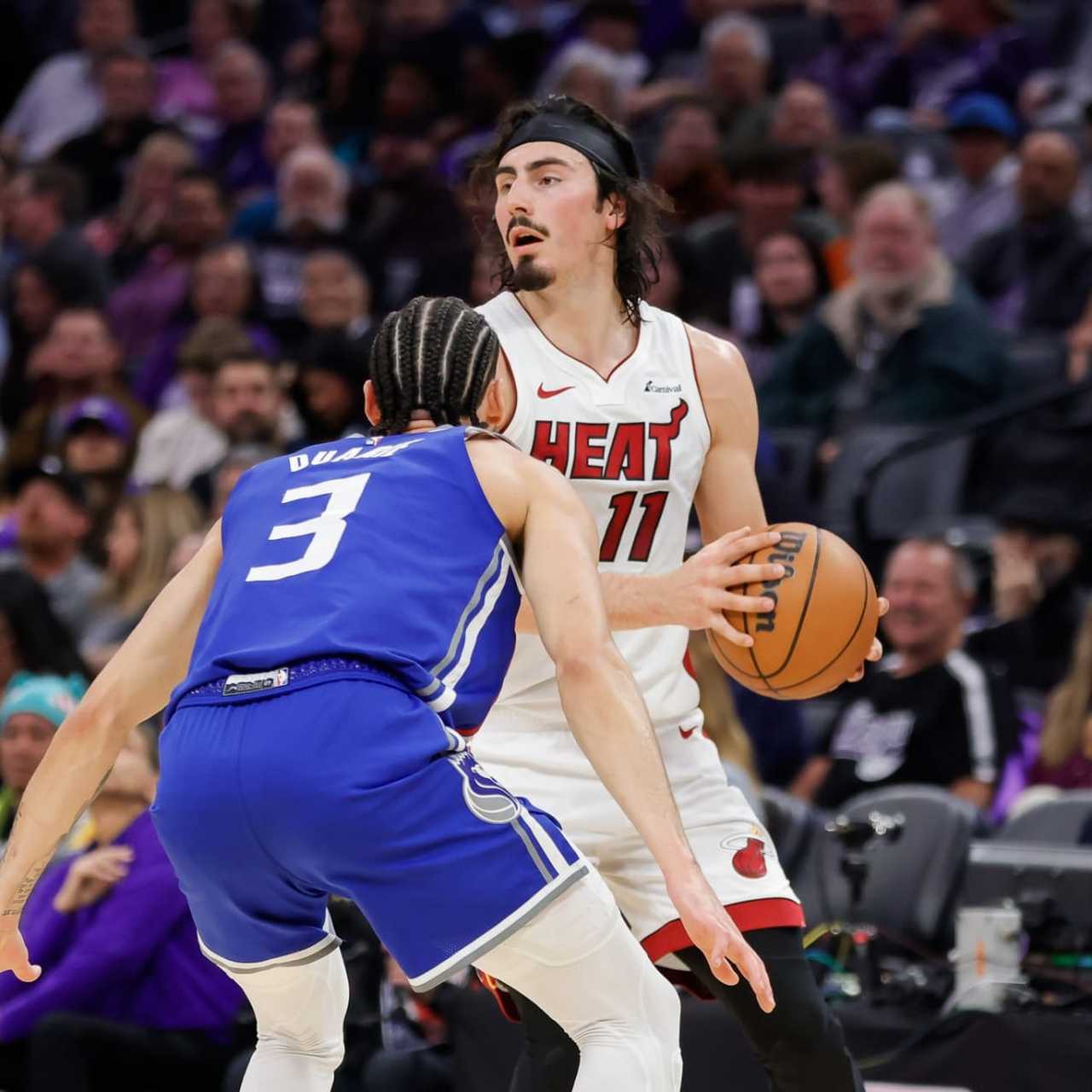 赛后迈阿密热火备战NBA常规赛,手感冰凉细节曝光,话题不断,更衣室氛围转暖的简单介绍 赛后迈阿密热火备战NBA常规赛,手感冰凉细节曝光,话题不断,更衣室氛围转暖的简单介绍